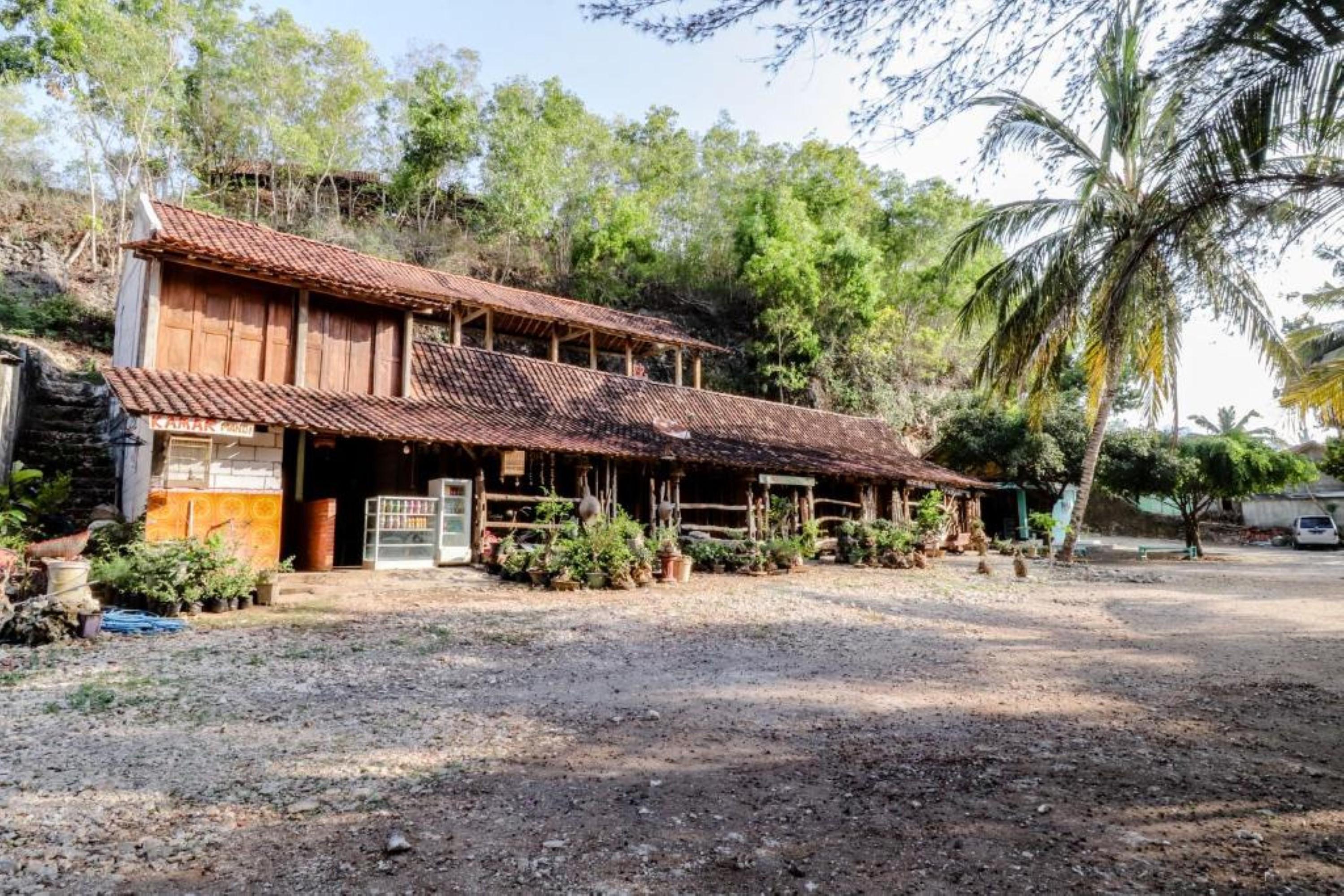 Penginapan Joko Samudro Baron Extérieur photo
